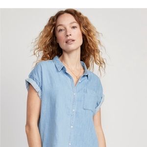 Old navy new with tags short-sleeve oversized jean shirt